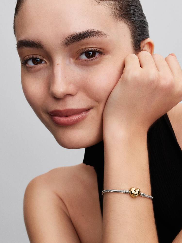Pandora Armband met Hart Bedel 568707C00-18