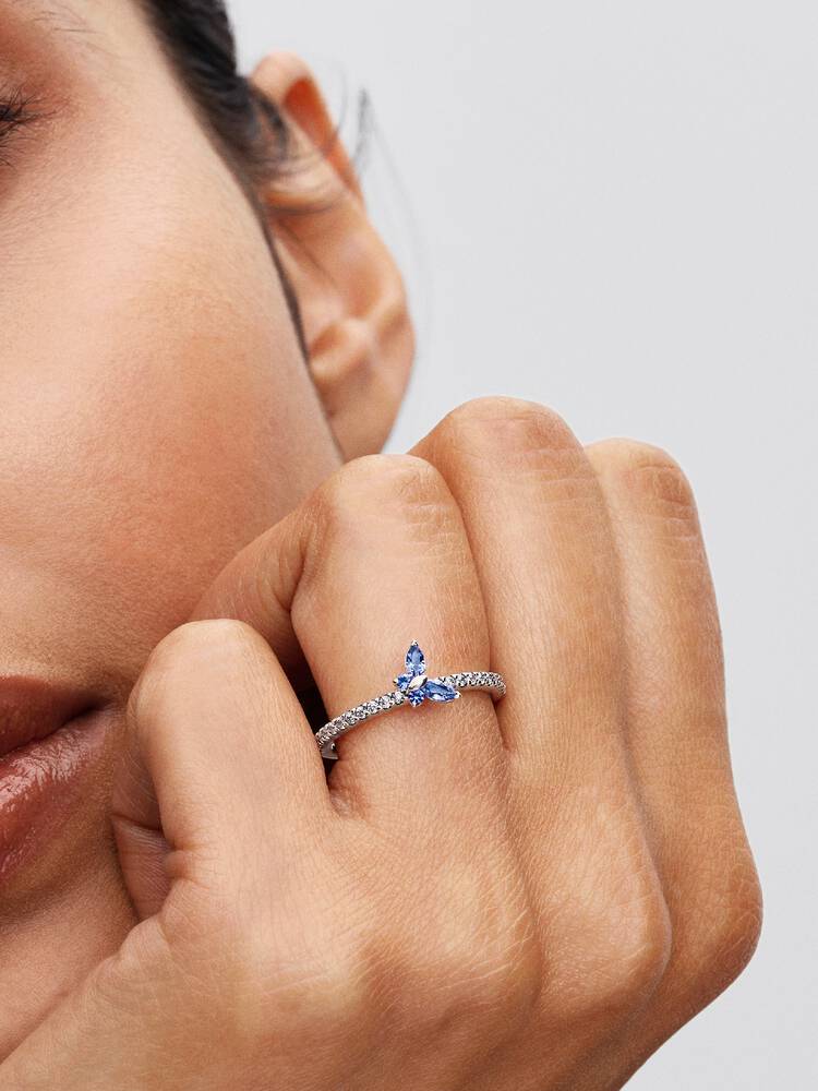 Pandora Ring met Blauwe Zirkonia Vlinder 194269C01-52