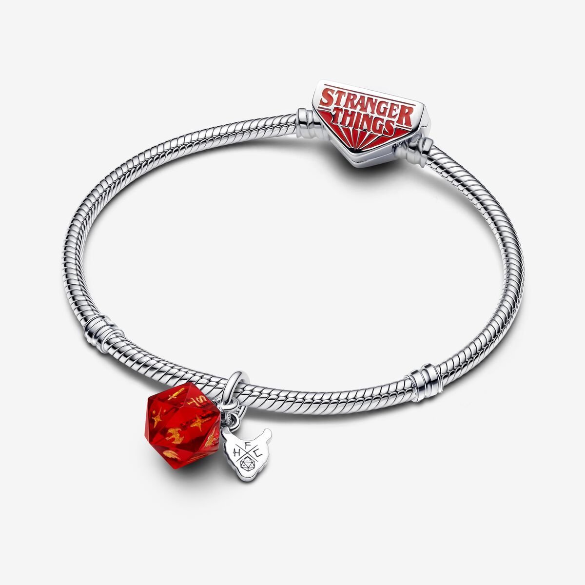 Pandora x Stranger Things Bedel Dobbelsteen Hellfire Club 793564C01