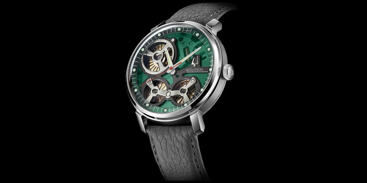 Bulova Accutron Horloges - Juwelier van Dam