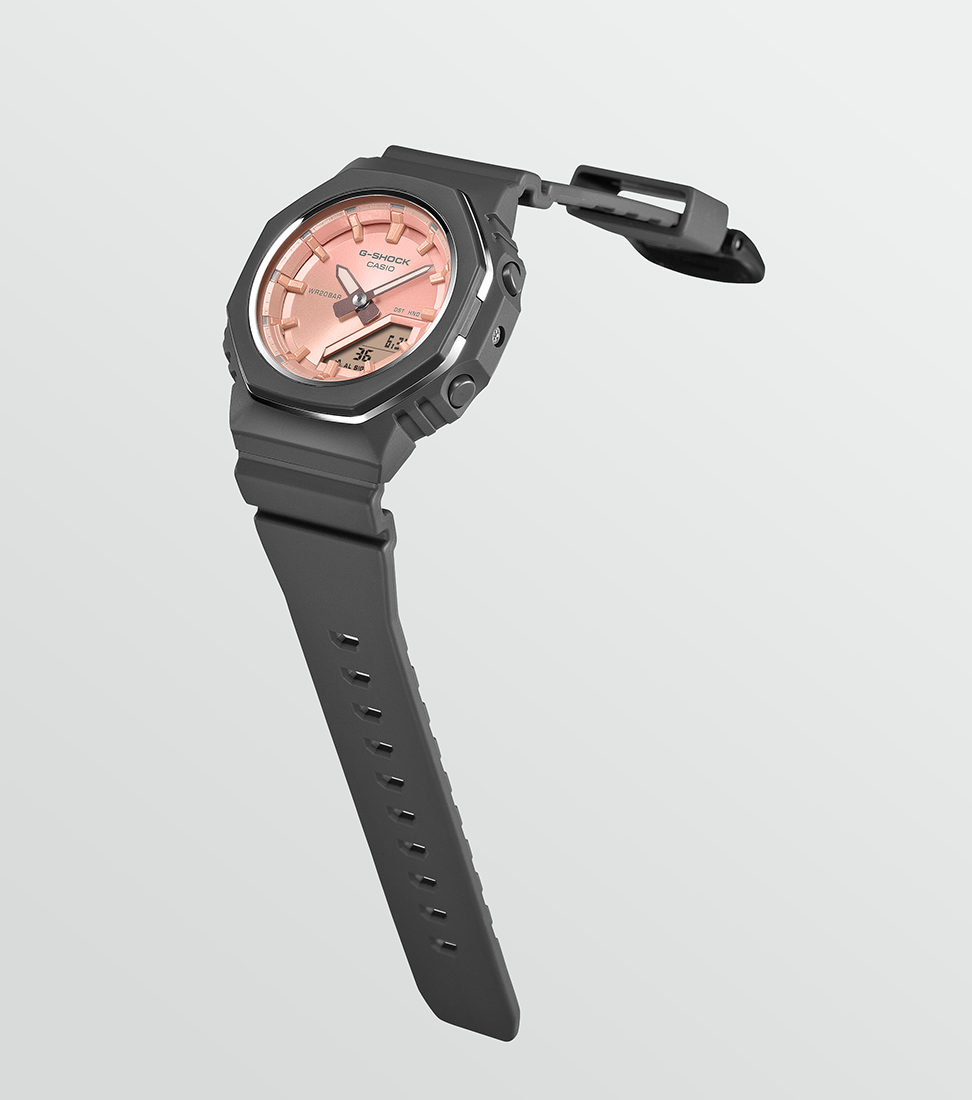 Casio G-Shock GMA-P2110SC-4AER