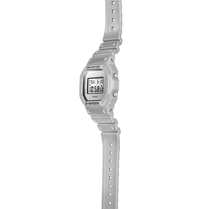 Casio G - Shock DW - 5600FF - 8ER