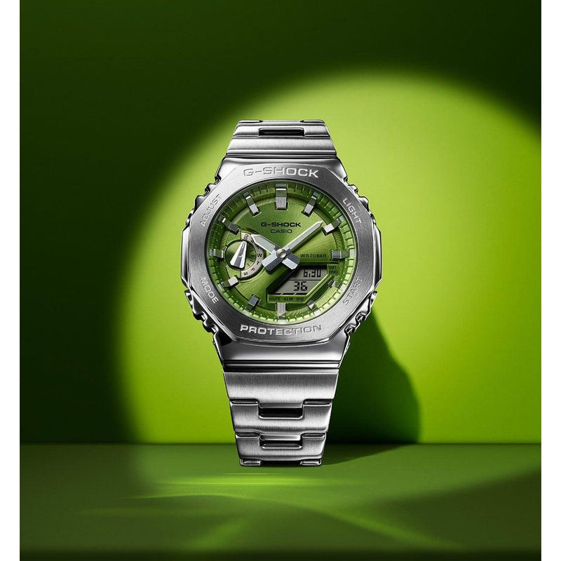 Casio G - Shock GM - 2110D - 3AER