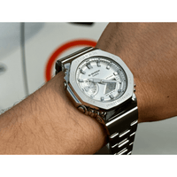 Casio G - Shock GM - 2110D - 7AER