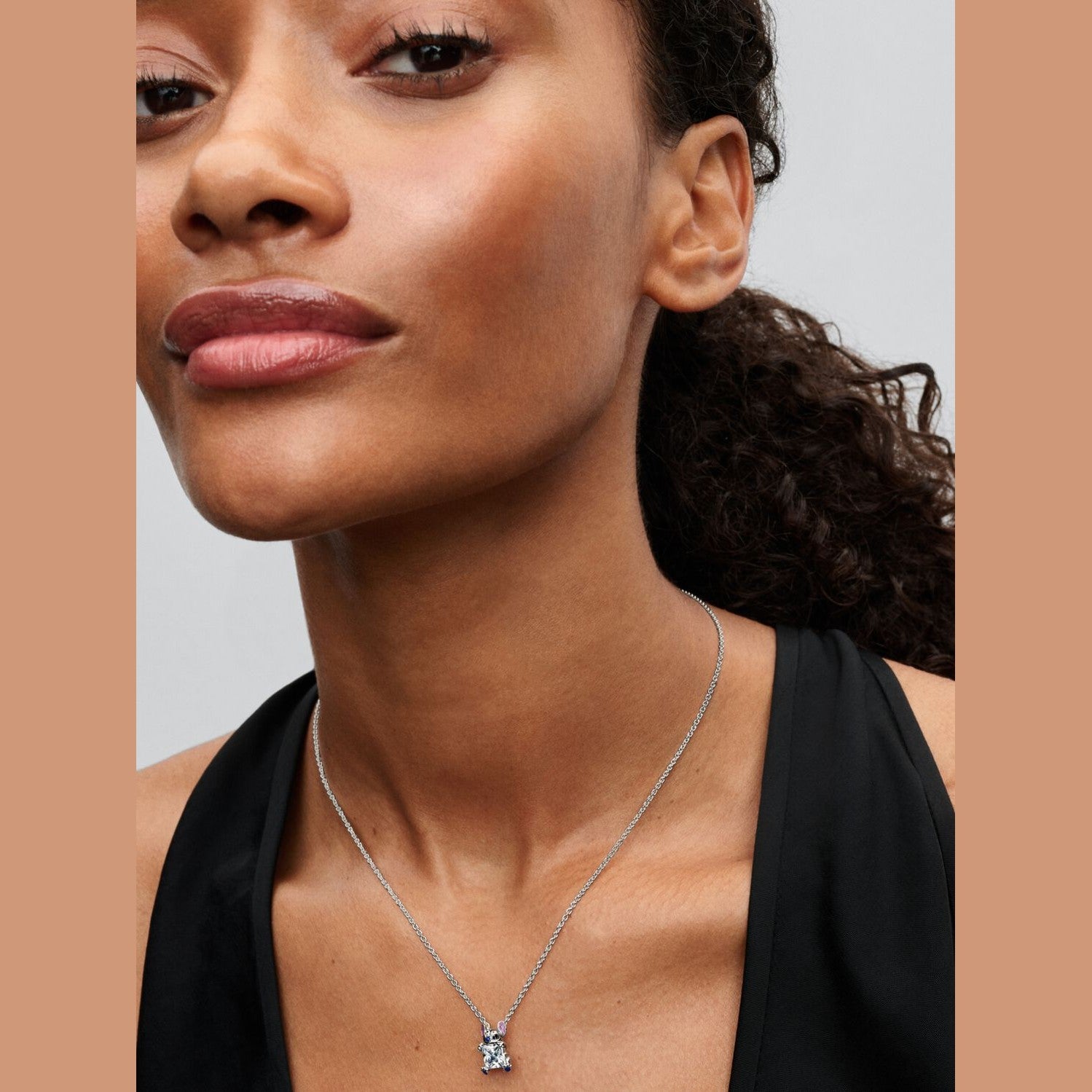 Pandora x Disney Necklace Stitch 393743C01-45 – Juwelier van Dam